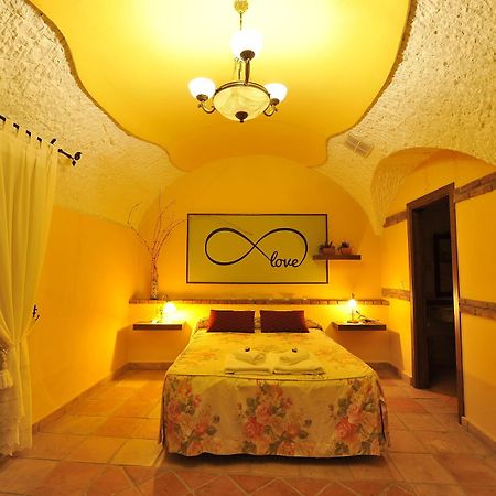Cuevas La Granja Apartman Benalúa de Guadix Kültér fotó