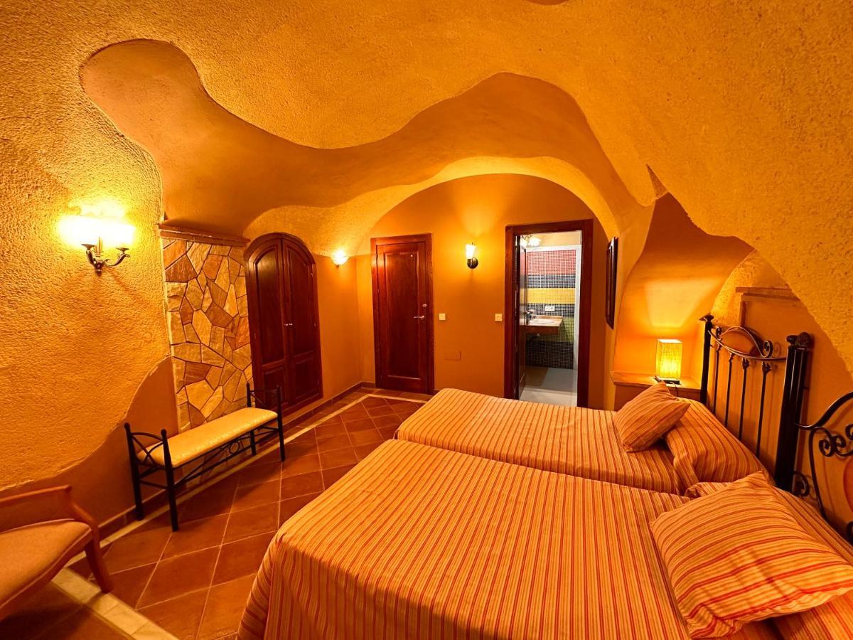 Cuevas La Granja Apartman Benalúa de Guadix Kültér fotó