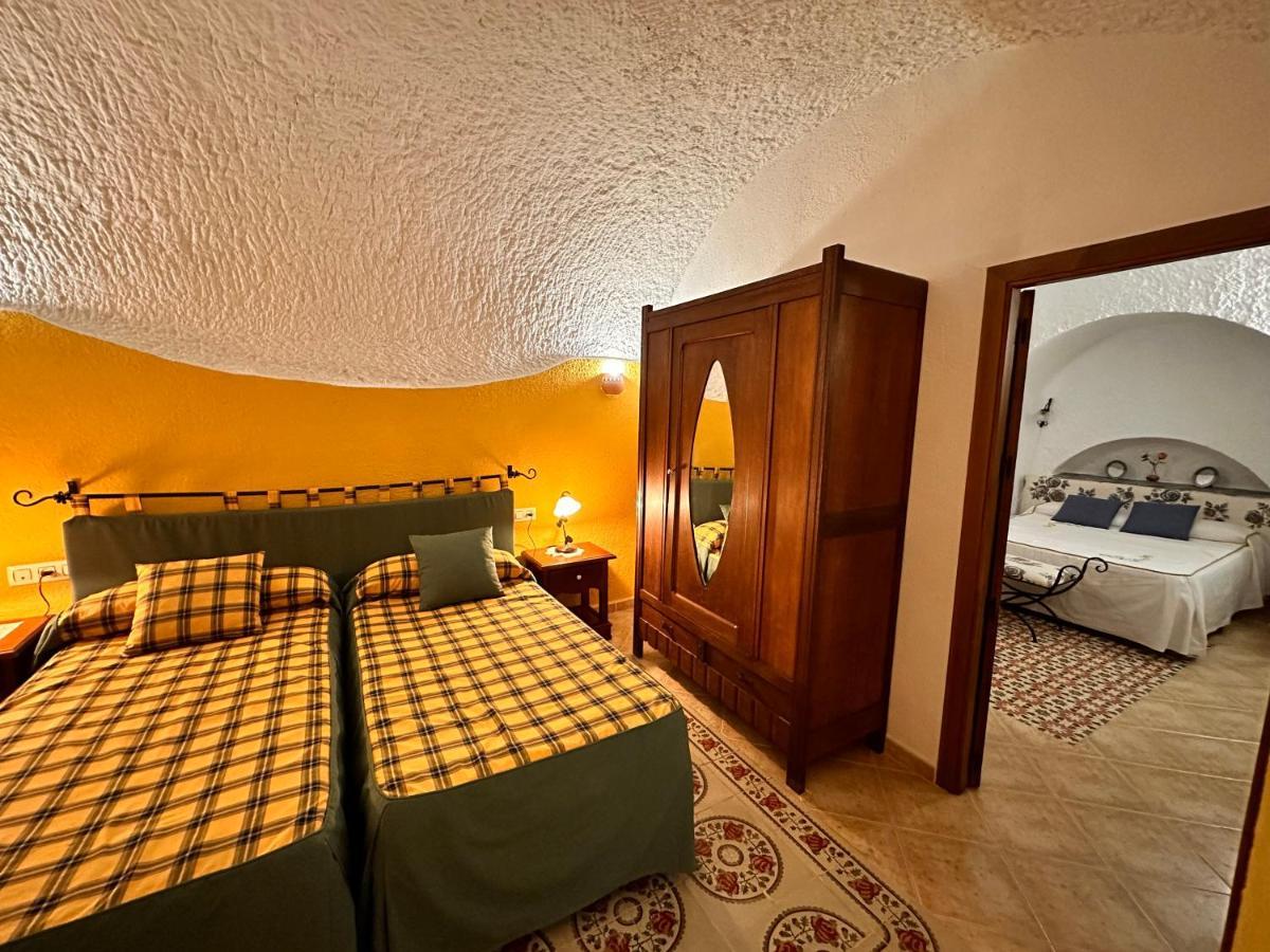 Cuevas La Granja Apartman Benalúa de Guadix Kültér fotó