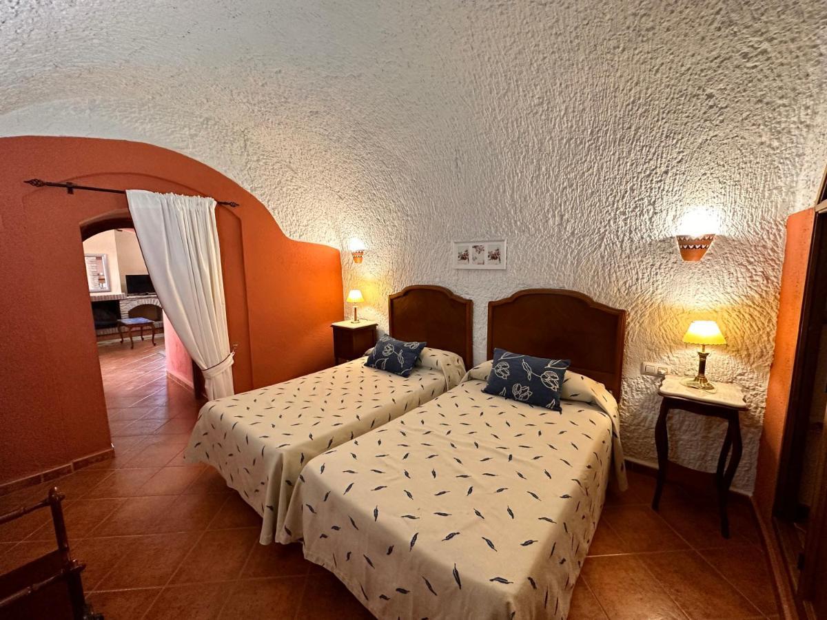 Cuevas La Granja Apartman Benalúa de Guadix Kültér fotó