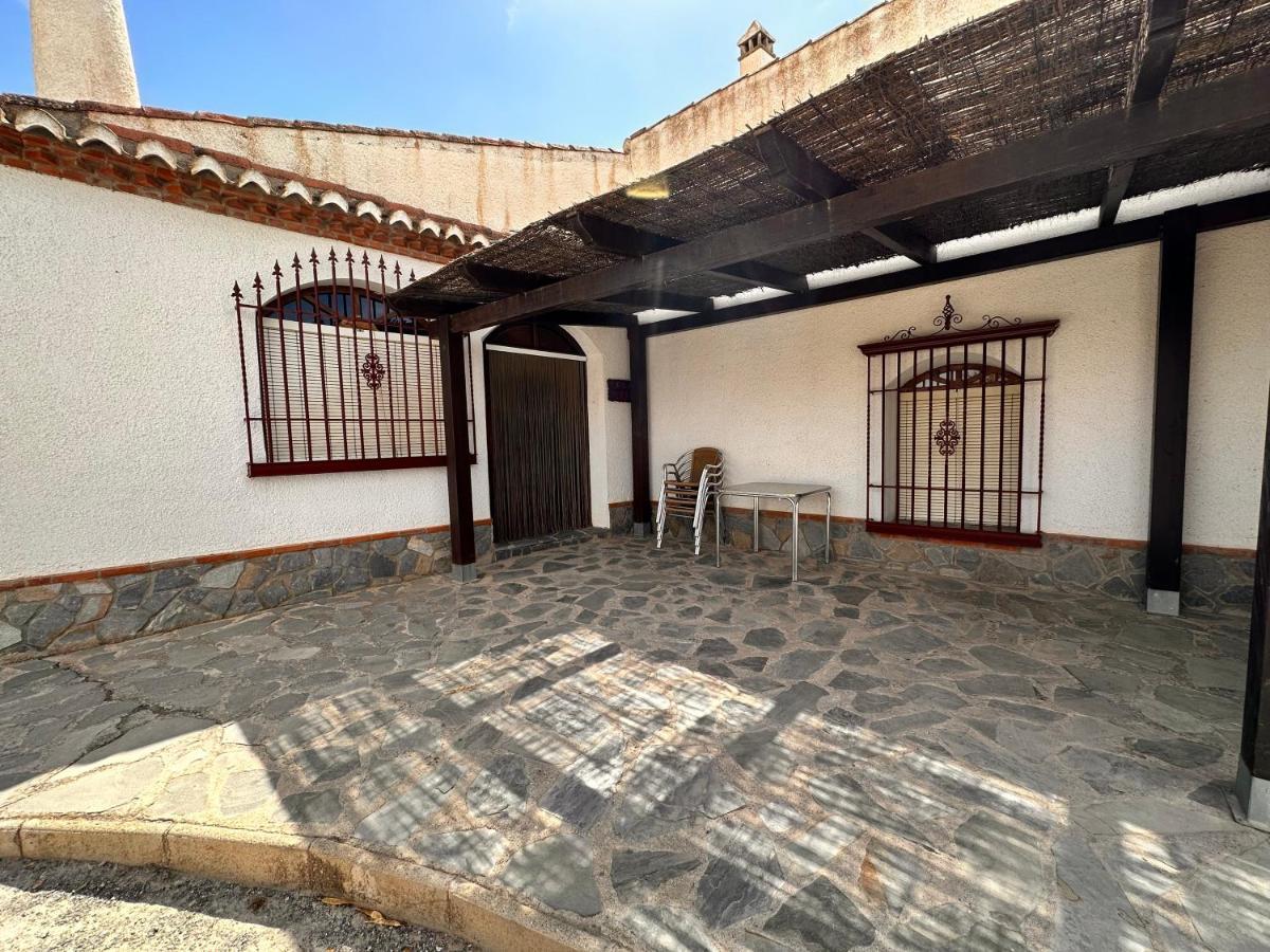 Cuevas La Granja Apartman Benalúa de Guadix Kültér fotó